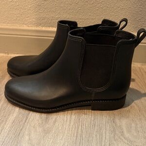 Henry Ferrera Black Ankle Boots